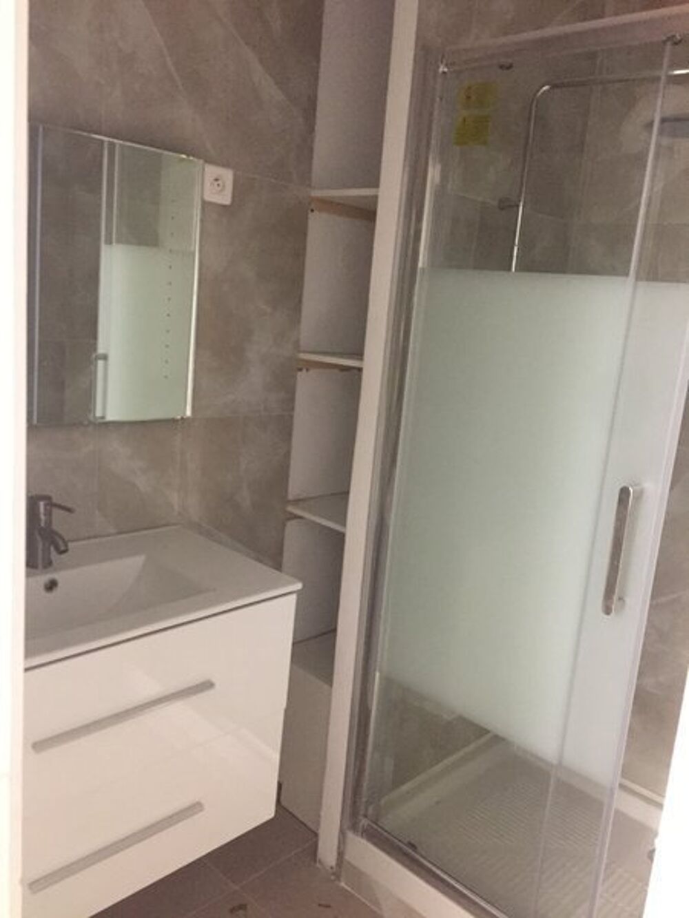 location Appartement - 4 pièce(s) - 75 m² Marseille 8