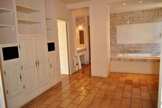 Appartement à louer 3 pièces 93 m²
