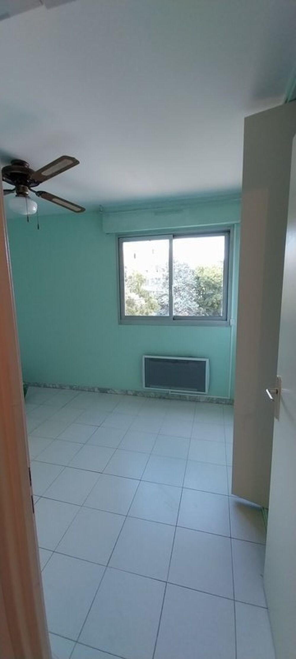 location Appartement - 3 pièce(s) - 84 m² Marseille 8