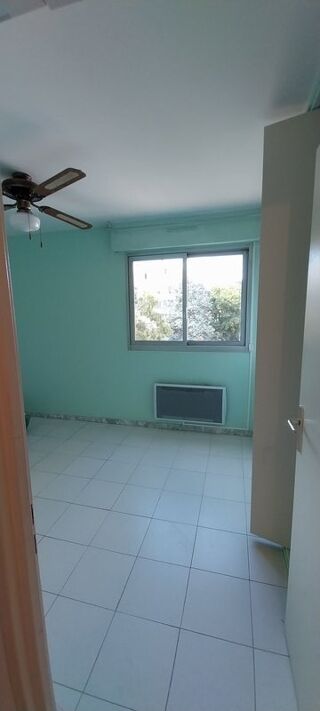 Appartement à louer 3 pièces 84 m²