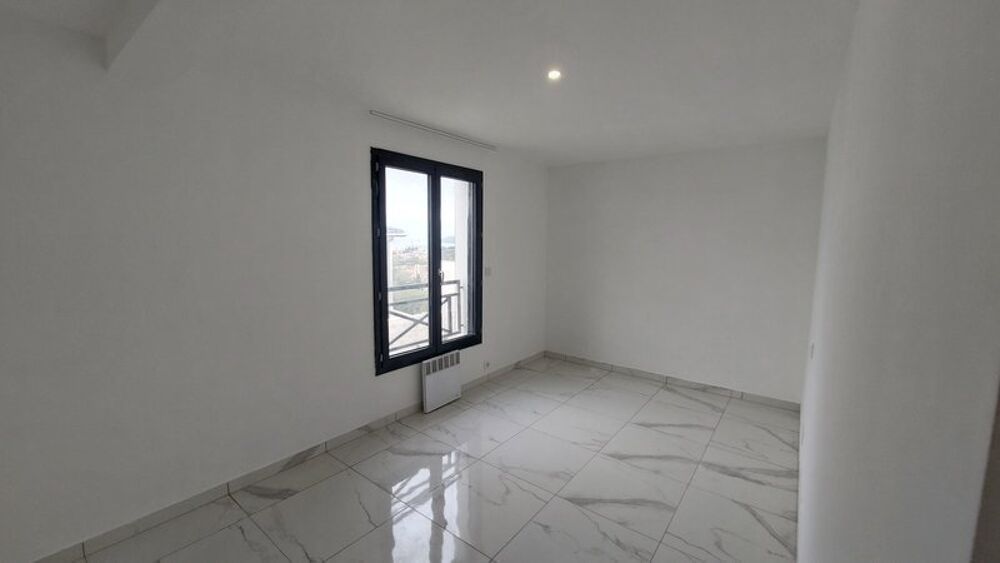 13015 Les aygalades MARSEILLE ds Villa T3 Neuf,Sejour 33....