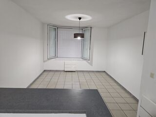  Appartement à louer 2 pièces 55 m²