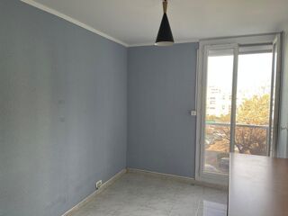  Appartement � louer 4 pi�ces 65 m� Marseille