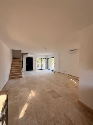  Maison à louer 3 pièces 100 m² Ceyreste