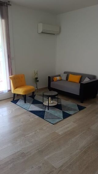 Appartement à louer 1 pièce 40 m²