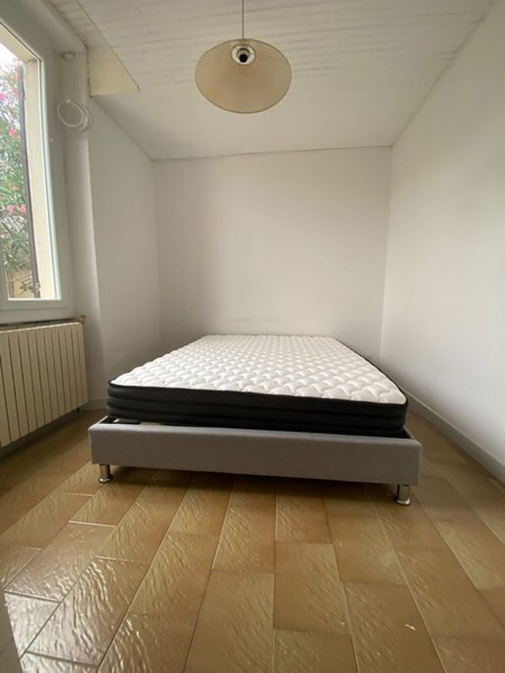 location Appartement - 3 pièce(s) - 65 m² Marseille 12