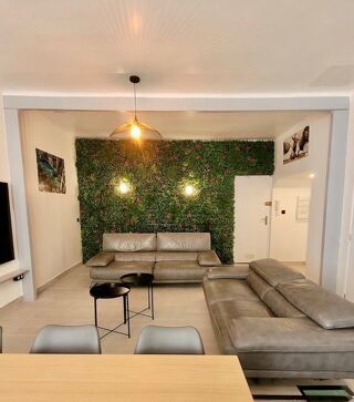  Appartement à louer 6 pièces 100 m²