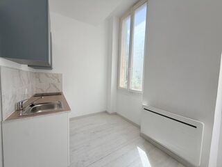 Appartement à louer 1 pièce 19 m²