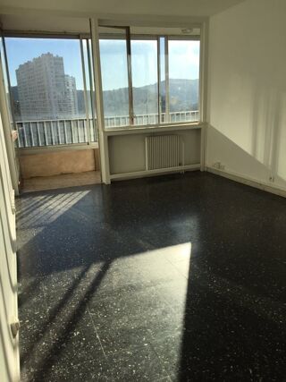  Appartement  louer 4 pices 73 m