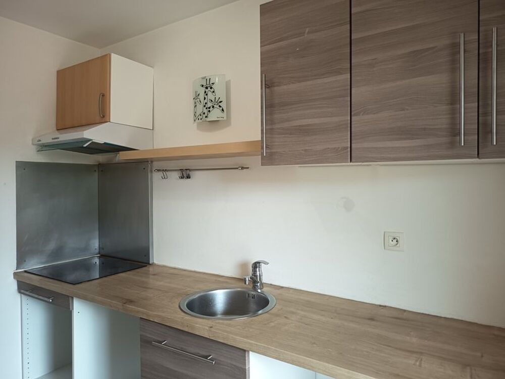 location Appartement - 2 pièce(s) - 50 m² Les Milles (13290)