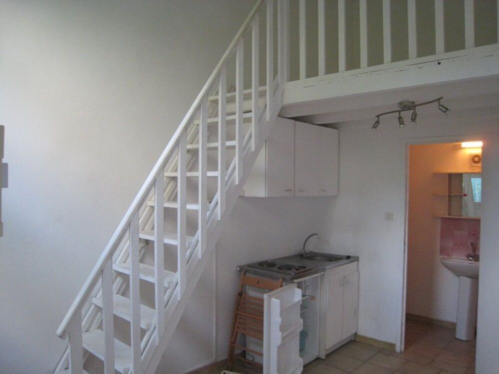 location Appartement - 1 pièce(s) - 18 m² Aix-en-Provence (13100)