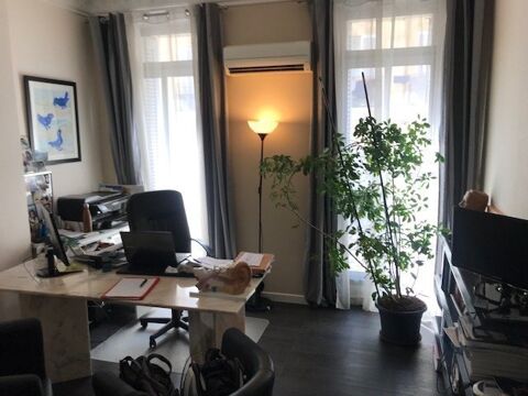 RUE DE LA REPUBLIQUE/MARSEILLE 13002<br>Dans un immeu... 1590 13002 Marseille