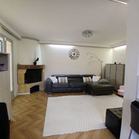   Location Maison Maison - 4 pi�ce(s) - 110 m�