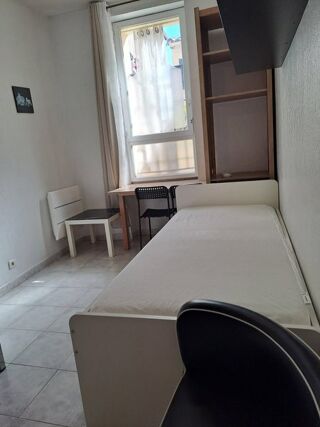  Appartement à louer 1 pièce 18 m²