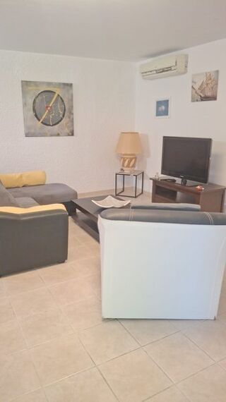  Maison à louer 4 pièces 145 m²