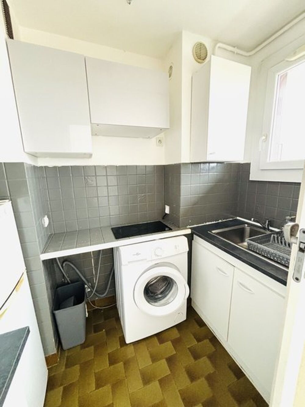 location Appartement - 1 pièce(s) - 27 m² Marseille 13