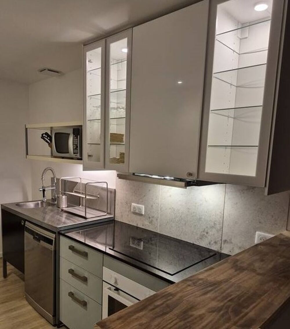 location Appartement - 1 pièce(s) - 38 m² Marseille 1