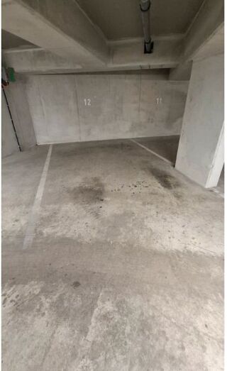  Parking / Garage  louer 1 pice 15 m