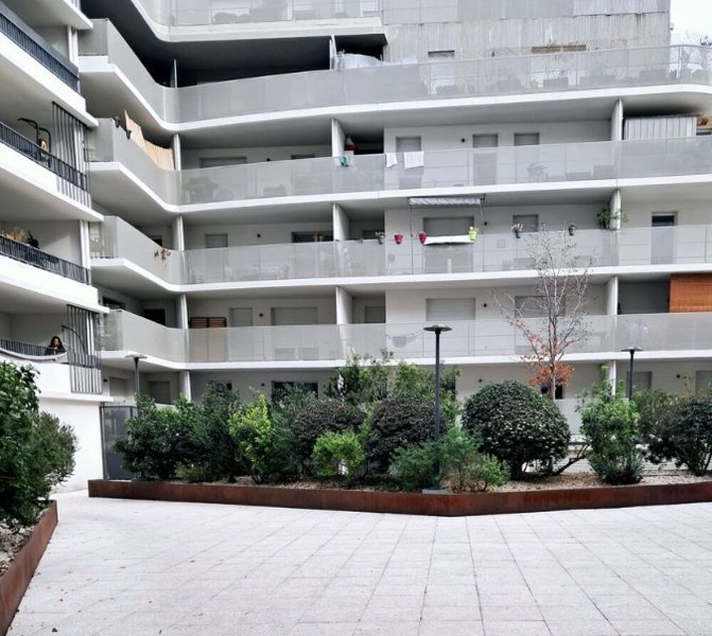location Appartement - 1 pièce(s) - 29 m² Marseille 3