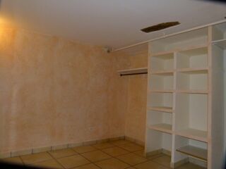 Appartement à louer 2 pièces 33 m²