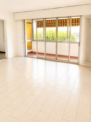  Appartement à louer 2 pièces 44 m²