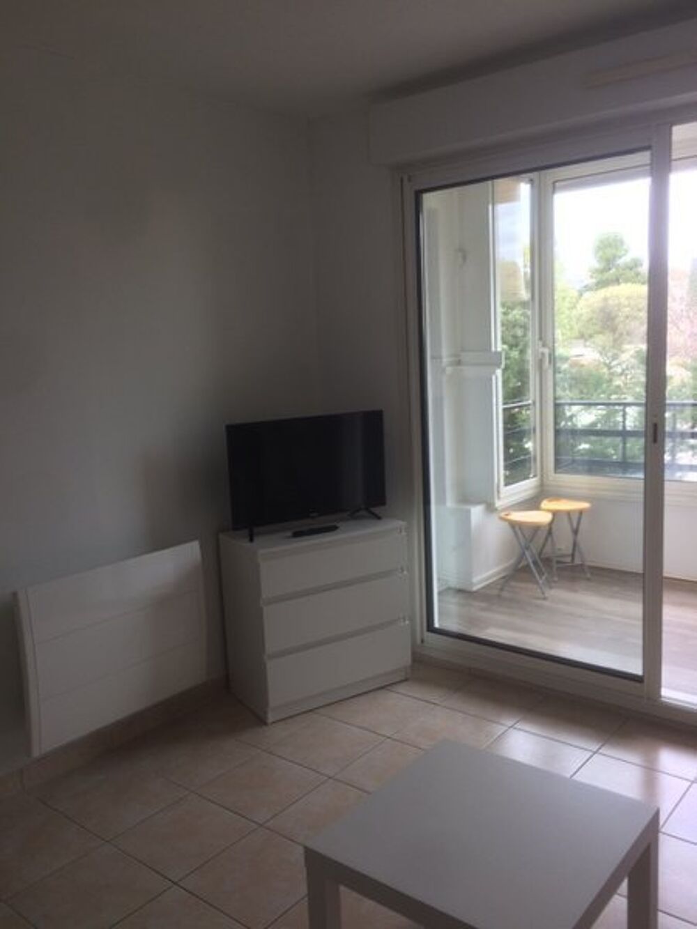 location Appartement - 2 pièce(s) - 28 m² Marseille 9
