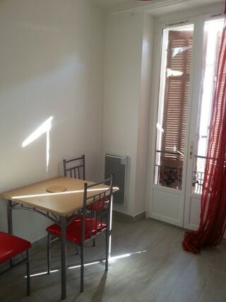  Appartement à louer 3 pièces 43 m²