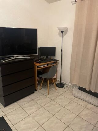  Appartement à louer 1 pièce 27 m²