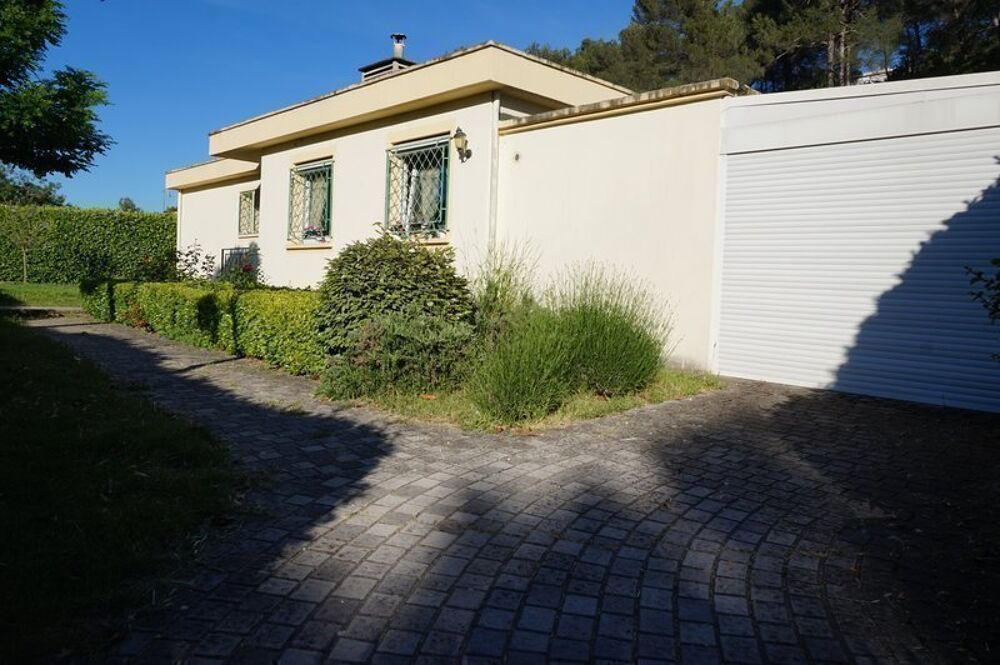 location Maison - 4 pièce(s) - 132 m² Carnoux-en-Provence (13470)