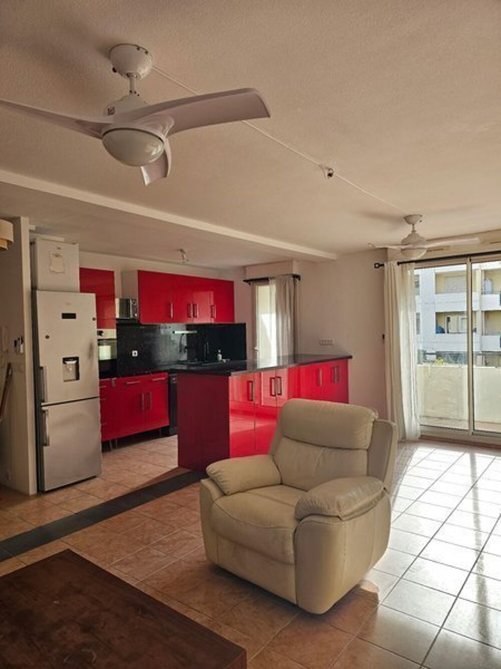 location Appartement - 3 pièce(s) - 67 m² Marseille 10