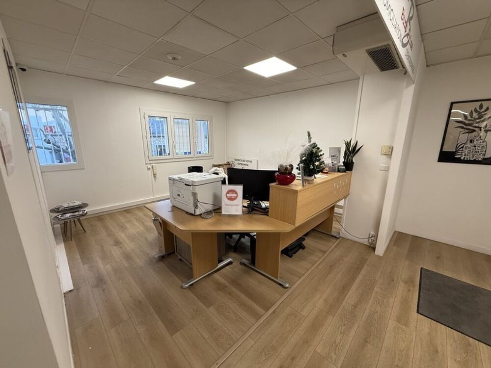   Location / Local Commercial - 230 m² 