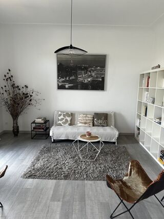  Appartement à louer 3 pièces 80 m²
