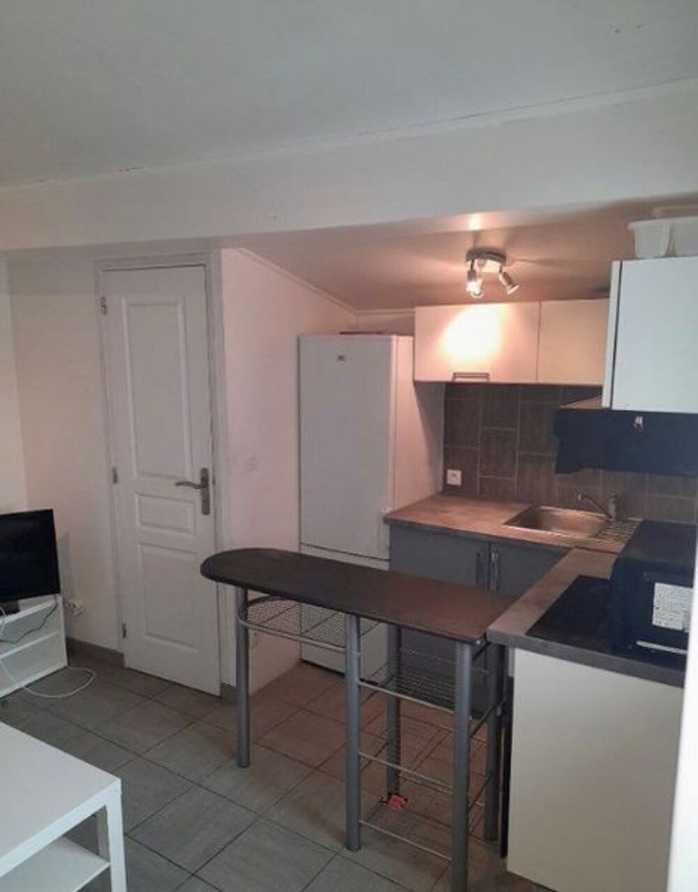 location Appartement - 1 pièce(s) - 18 m² Marseille 12