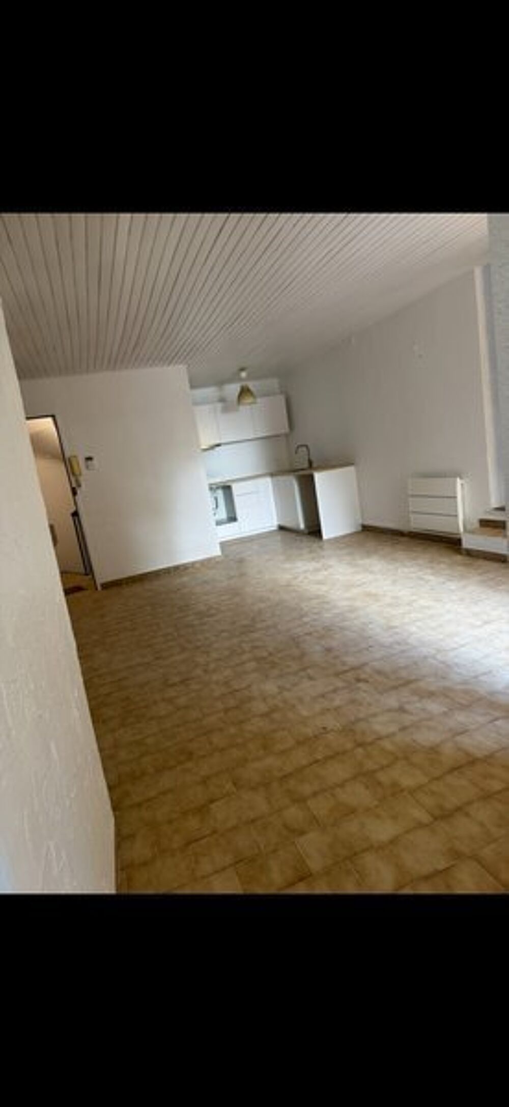 location Appartement - 3 pièce(s) - 63 m² Marseille 6