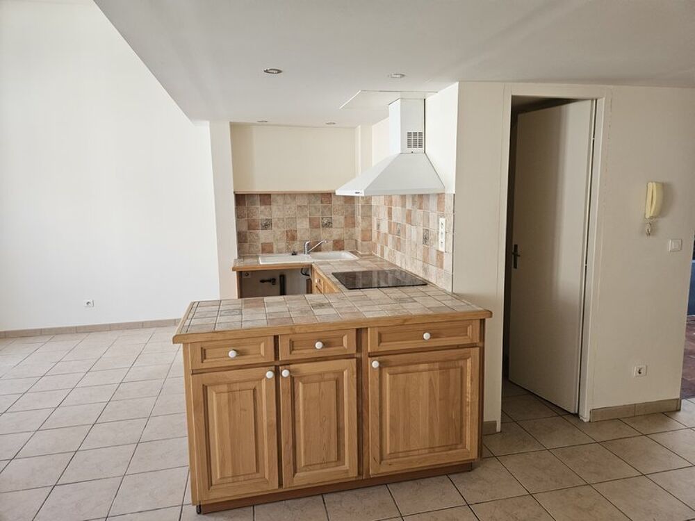 location Appartement - 2 pièce(s) - 49 m² Marseille 6
