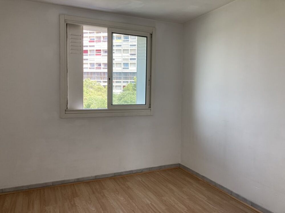 location Appartement - 3 pièce(s) - 56 m² Marseille 8