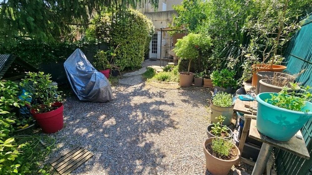 Luynes T2 Meublé avec jardin et parking Situé en....