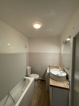  Appartement à louer 1 pièce 31 m² Marseille