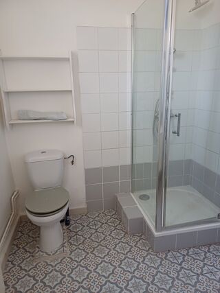  Appartement à louer 2 pièces 55 m²