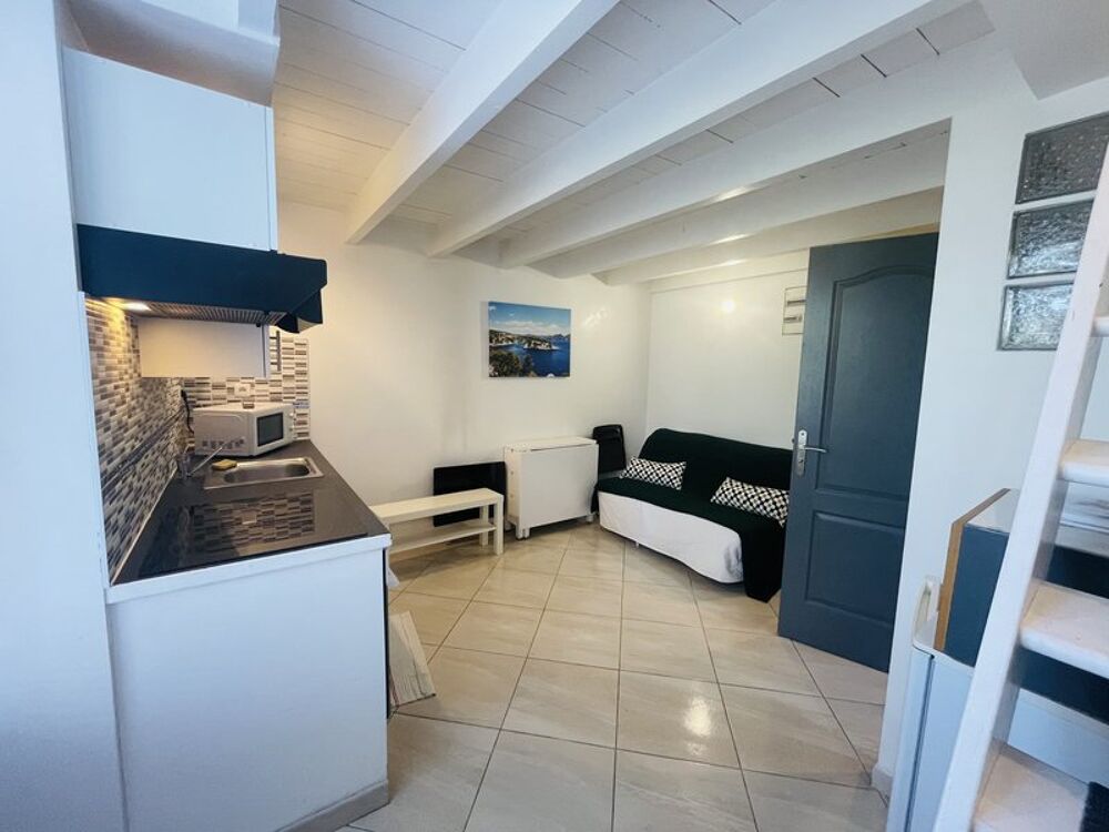 Appartement T2.3 meublé en duplex, 10è ardt en 1er étage....