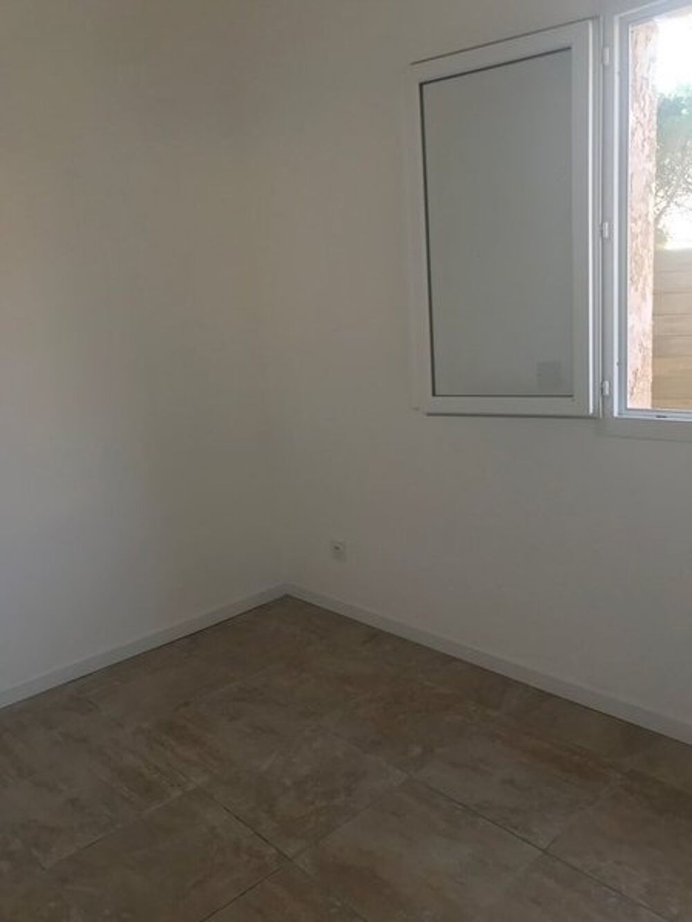 location Maison - 2 pièce(s) - 30 m² Sausset-les-Pins (13960)