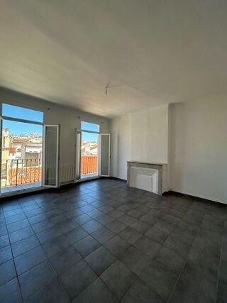  Appartement à louer 2 pièces 55 m²