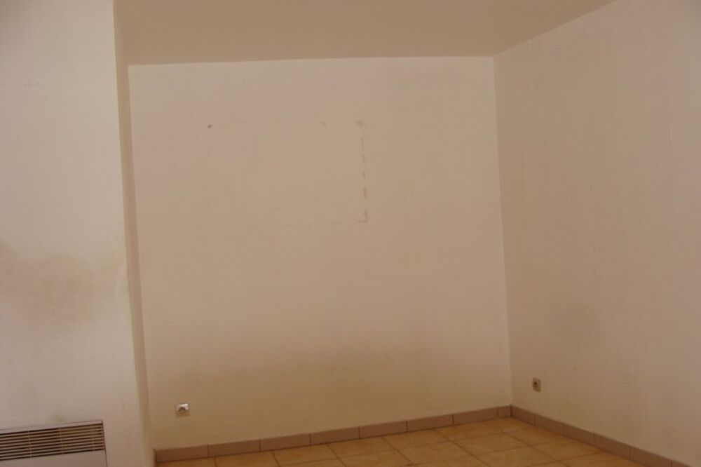 Studio - 13011 Marseille - Camoins Situé au 2ème ....