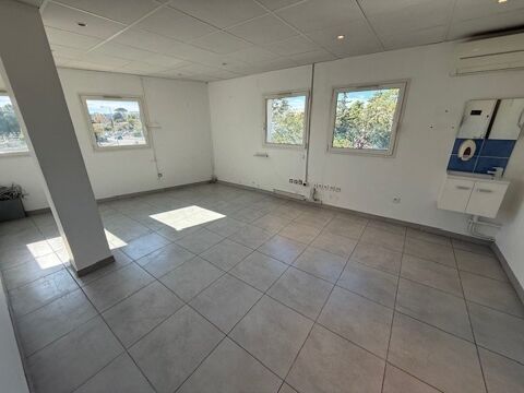   Location / Local Commercial - 43 m² 