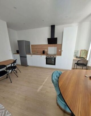 Appartement à louer 2 pièces 32 m²