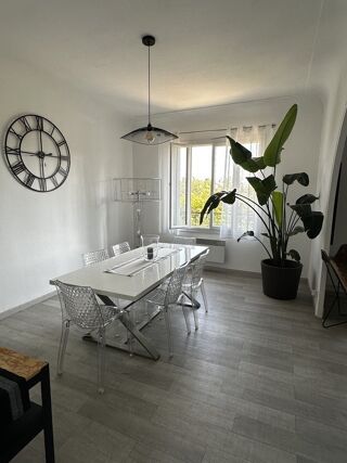  Appartement à louer 3 pièces 80 m²