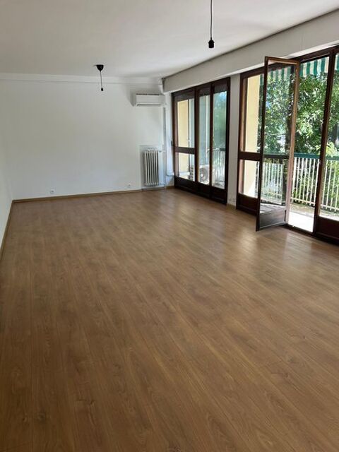  Appartement � louer 4 pi�ces 99 m�