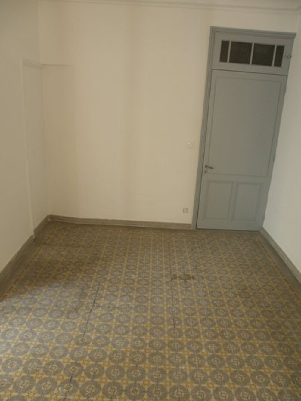 location Appartement - 1 pièce(s) - 29 m² Lauris (84360)