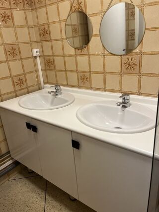  Appartement à louer 4 pièces 82 m²