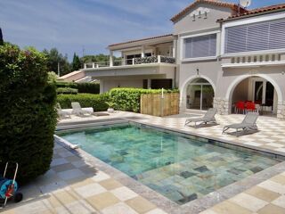 location Appartement - 4 pièce(s) - 150 m² Cassis (13260)